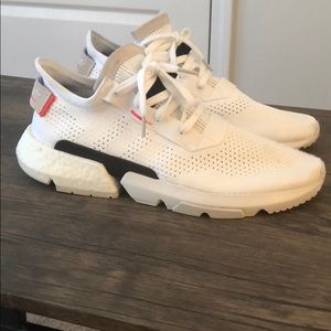 GREAT CONDITION Men’s Adidas POD-S 3.1 shoes
